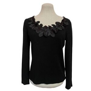 𝅺hampshire Studio Floral Black Sweater